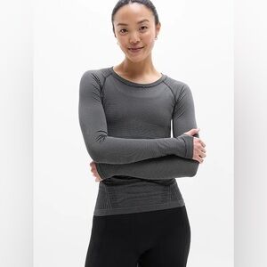 Athleta Momentum Seamless Long Sleeve Top size L